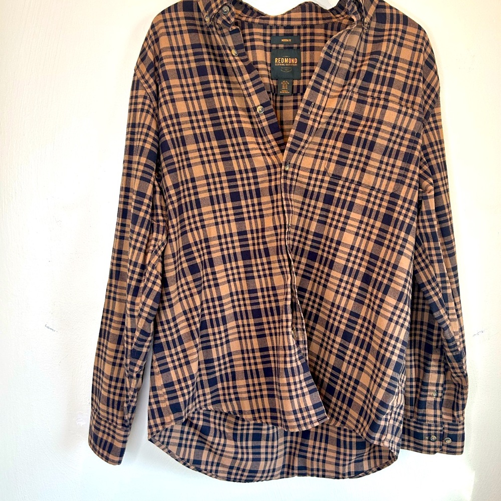 Redmond clothing outfitters brown plaid flannel